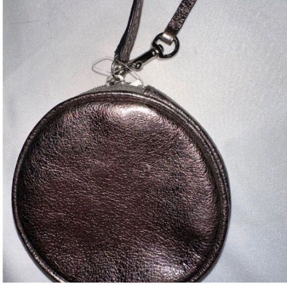 COACH essentials bundle - Picture 3 of 16